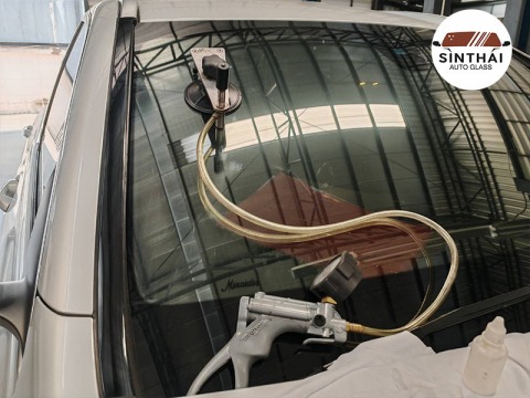 ร้านซ่อมกระจกรถยนต์ พัฒนาการ